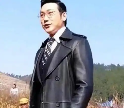 43岁的男神陆毅胖到怀疑人生曾经美男子还能回来吗
