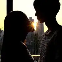 黑白伤感唯美头像
