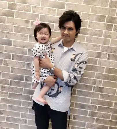 曾是偶像剧王子,娶初恋女友人气下跌,如今36岁却无戏可拍
