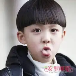 男宝宝清爽锅盖头怎么剪男宝宝锅盖头发型
