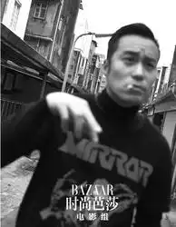 张孝全魅力男人味儿俏皮的街头时尚感
