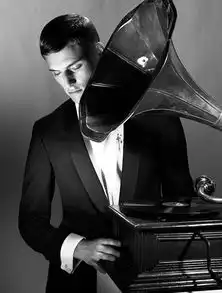 fashioninc男模黑白人像
