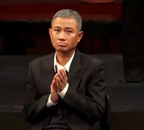 雪豹14年,男主落寞退圈,女主当霸总,关系户翻身成顶流
