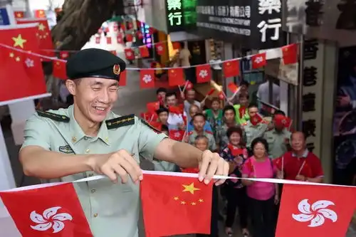 国庆专属电台我承包你九百六十万平方公里的鱼塘
