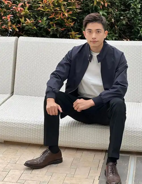 反油腻的中年男人都有这3个特征发不长衣简约鞋不土,高级
