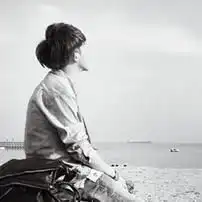 qq伤感男生头像要静态
