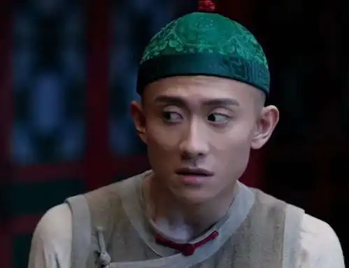 这一定是你见过的戴绿帽子最为帅气的男人
