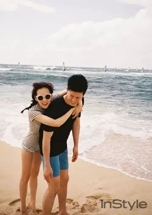 超甜夫妇恋情因男友失手公开,结婚三年仍像热恋期恩爱甜蜜
