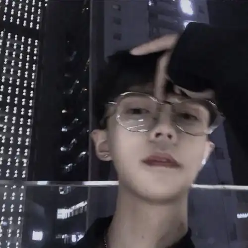 小众ins20张男女头像
