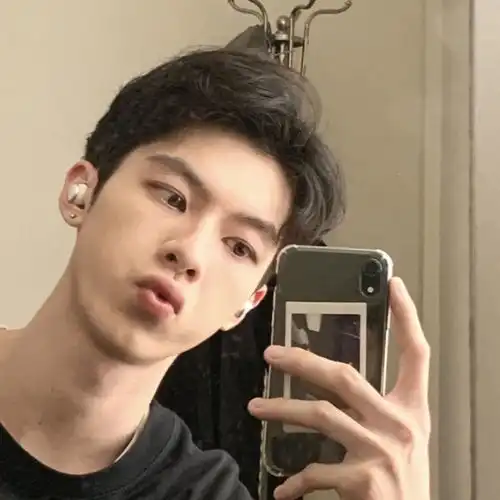 男生头像即使是在平淡的日子里
