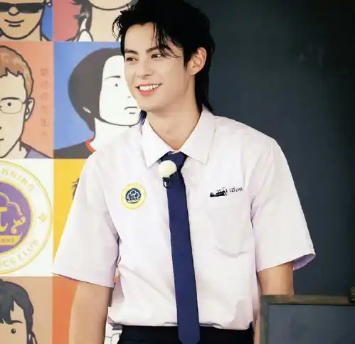 奔跑吧收官路透全员校服夕阳大合照,王鹤棣蔡徐坤加入
