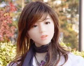 美女机器人亮相兰州引宅男围观外形极其逼真可交谈
