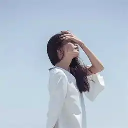 不爱上镜的害羞妹子,以后可以这么拍照
