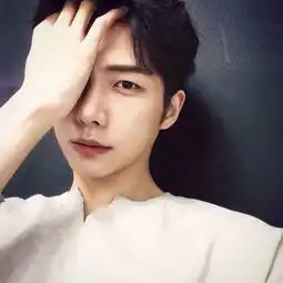 谁有这个男的头像我给他悬赏
