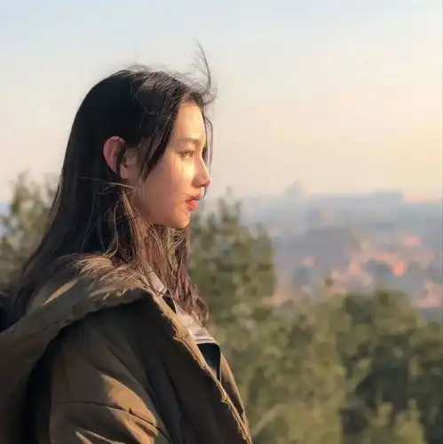 网易云热评记得第一次去大城市打工,师娘分享给我一段话,她说
