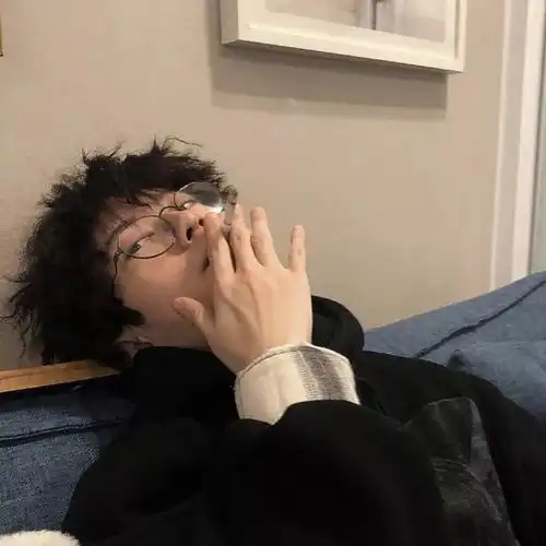 头像女人的直觉往往都是对的
