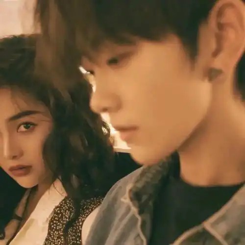 情侣头像独一无二超看好潮流情侣头像一对
