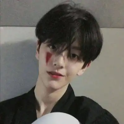 苏瓷高冷个性男头部位高冷成熟酷
