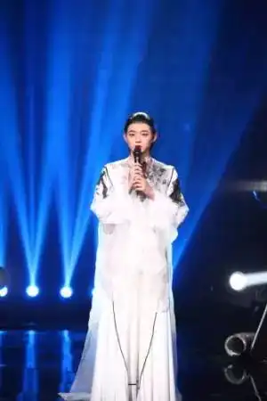 星美配乐李玉刚vs霍尊,两个男人唱出了捉妖记2的东方美
