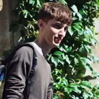 光鲜帅气的欧美男生头像没有你我知道自己活不长男生头像
