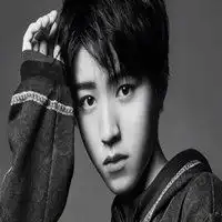 王俊凯头像高清tfboys王俊凯可爱帅气高清头像
