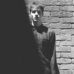 帮我找一下这个头像的另一个
