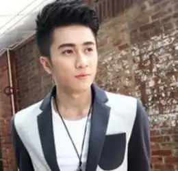 事业晚成的男性面相
