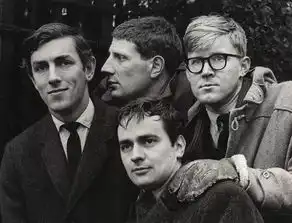 从军队专用到平民时尚一直被视为经典的达夫大衣,有多迷人
