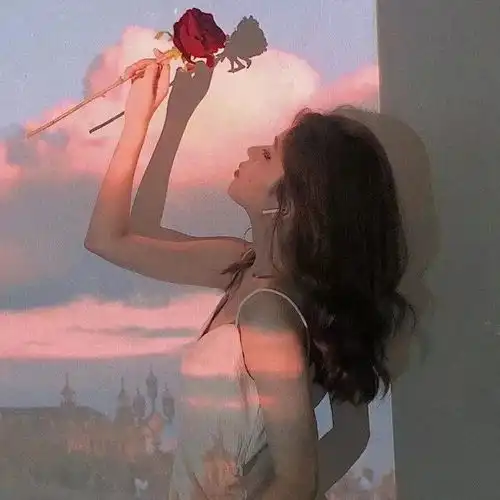 气质小众女头赞爆朋友圈的高级文案
