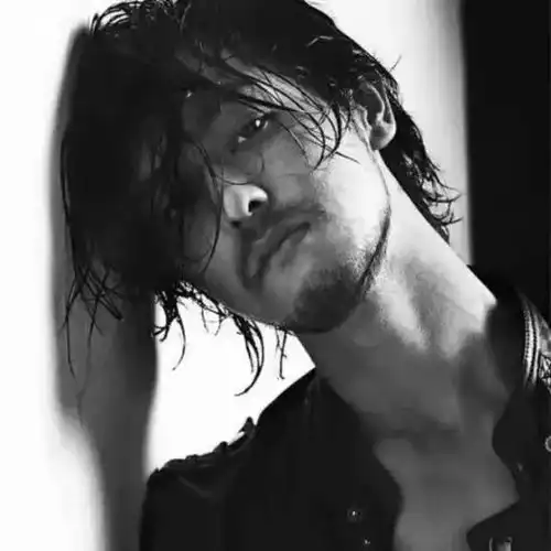 头像篇一个人闪闪发光是一颗星
