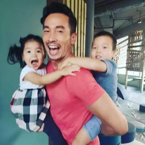 神奇的陈豪遭廖碧儿劈腿却不悔,老婆花钱如女富豪甘比也不在意

