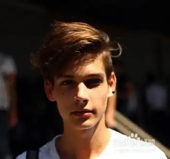 2014年男生流行发型
