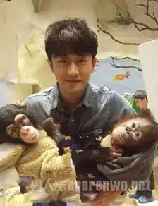奇妙的朋友文艺暖男黄轩发型盘点
