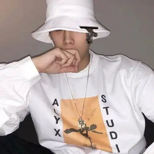 一批值得点击的男女,动漫个性微信头像

