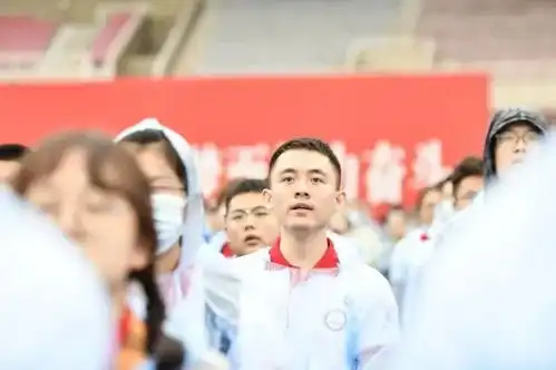 操碎了心电子科大校长给新生脱单建议
