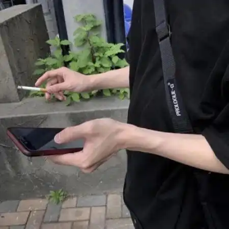 2020帅气超酷真人男头不想让任何人走进来
