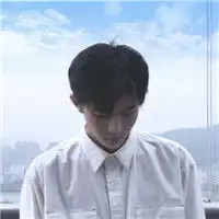 超帅男生简单头像温暖简单的男生

