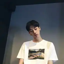 qq头像男生帅气超拽霸气十足2018爱到习惯才算长久
