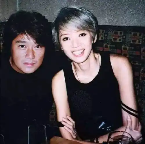 伤梅艳芳最深的男人,又被爆出轨5年婚外情,一秒的激情,一辈子的伤
