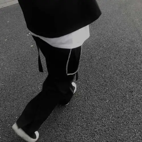 不露脸头像部位男头