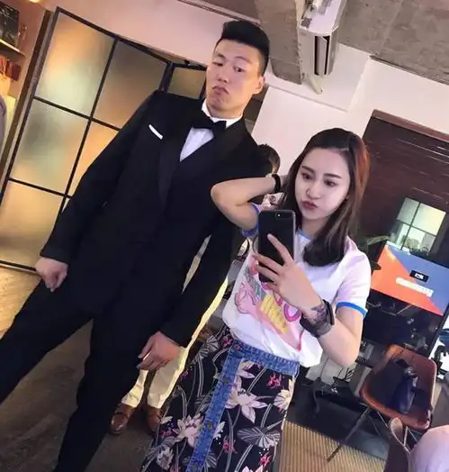 国产锡安状态低迷曾是中国男篮锋线希望,场外和妻子分手
