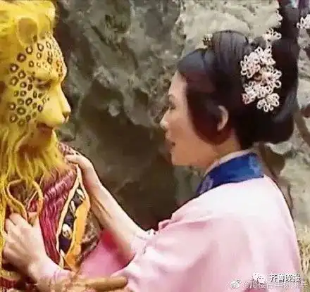 火出圈的头像是谁今日头条
