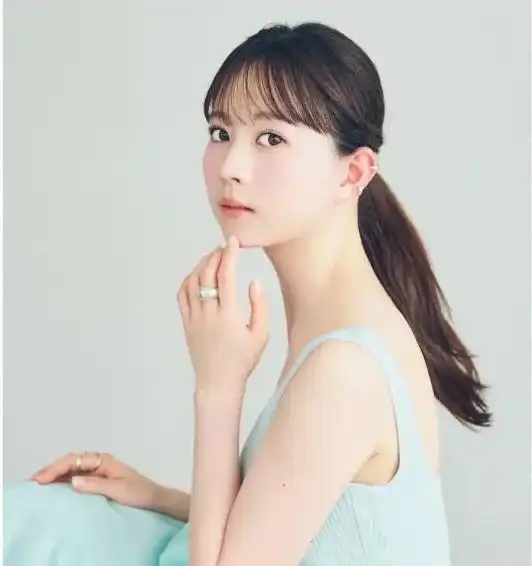风头盖过伊藤美诚20岁日本乒坛美女人气旺,网友看脸的时代
