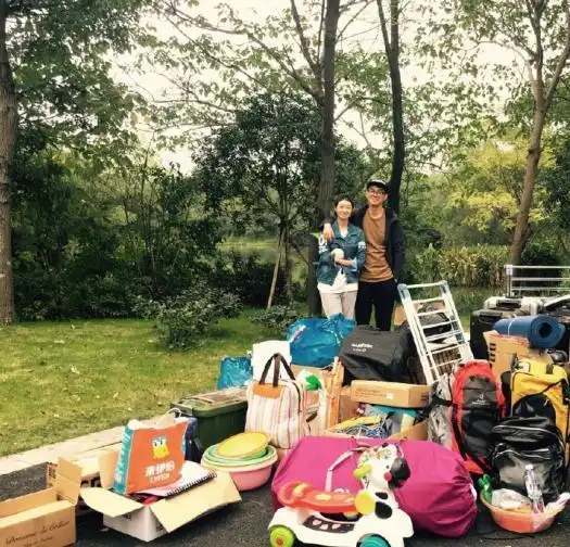 朱亚文为了多陪女儿把家都搬剧组了,网友这个好男人可别出轨了
