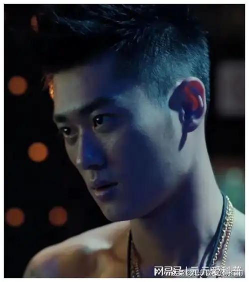 来看看边城往事这部电影中比较优秀男演员我个人也是得把喜欢的秦昊电视剧网易订阅
