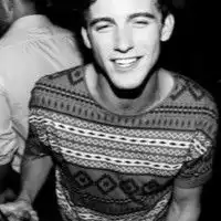 精选2015欧美混搭头像原谅我笑点很低就连泪点也很低
