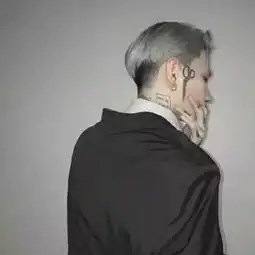高清微信男生背影头像个性伤感

