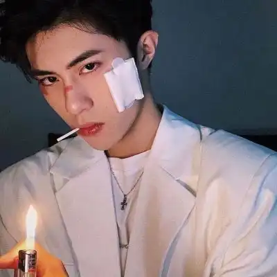 沫兮真人气质高清男生头像
