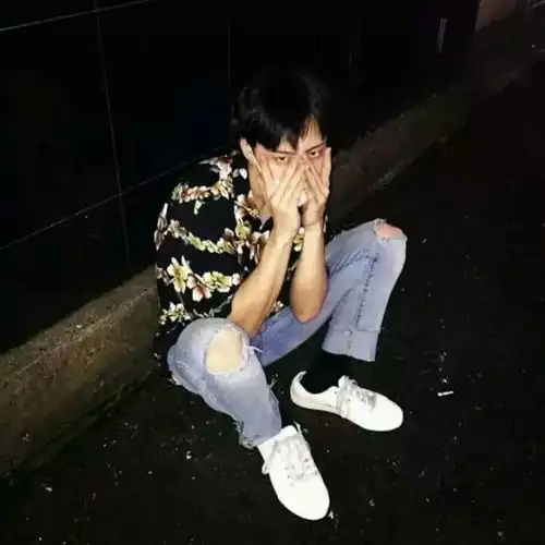 男生头像男票占有欲太强是什么体验
