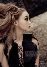 美女靖候佳音的时尚图片yoka时尚空间

